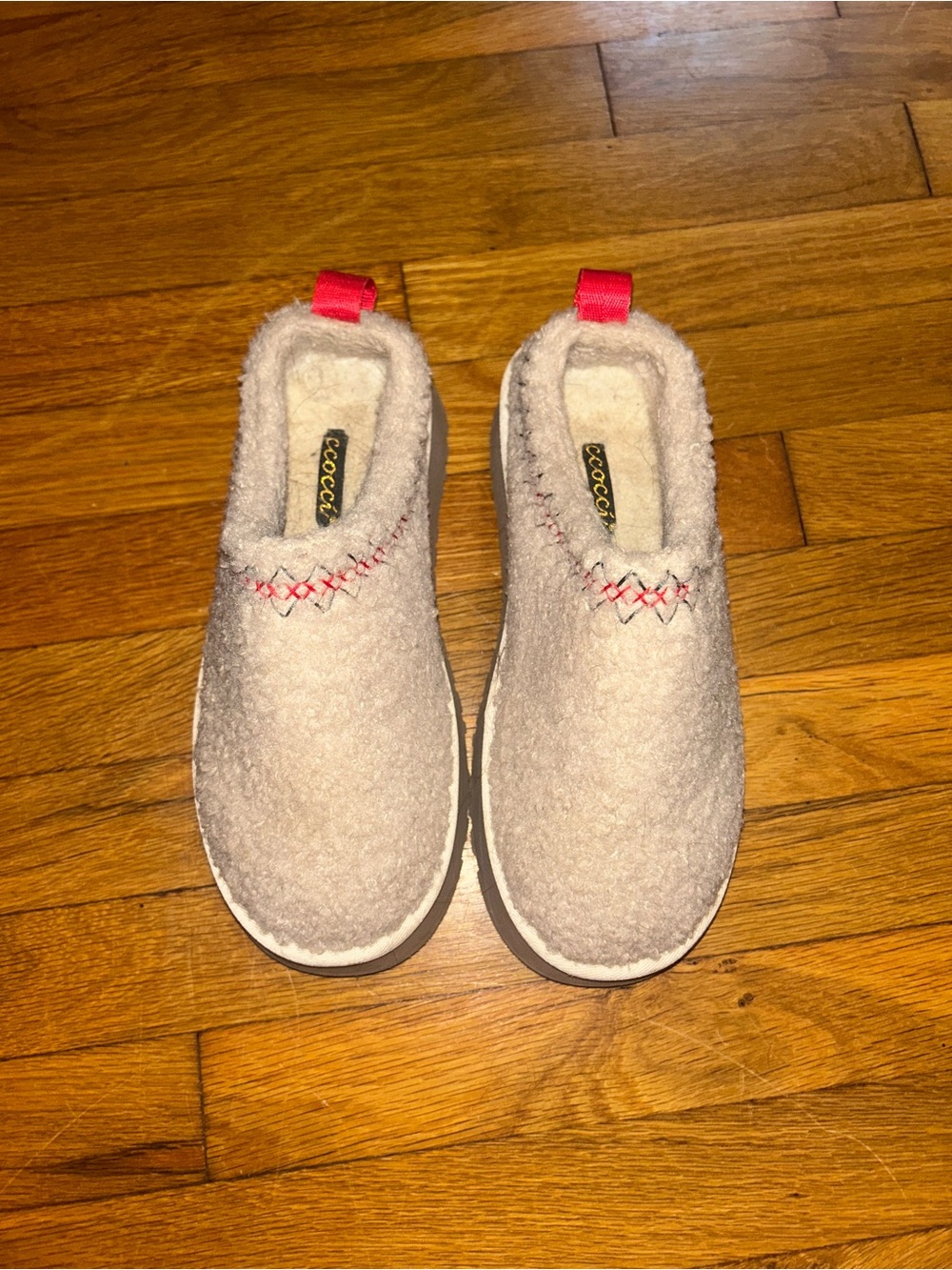Cozy Slip-On Fleece Shoes in Cream with Red Accent